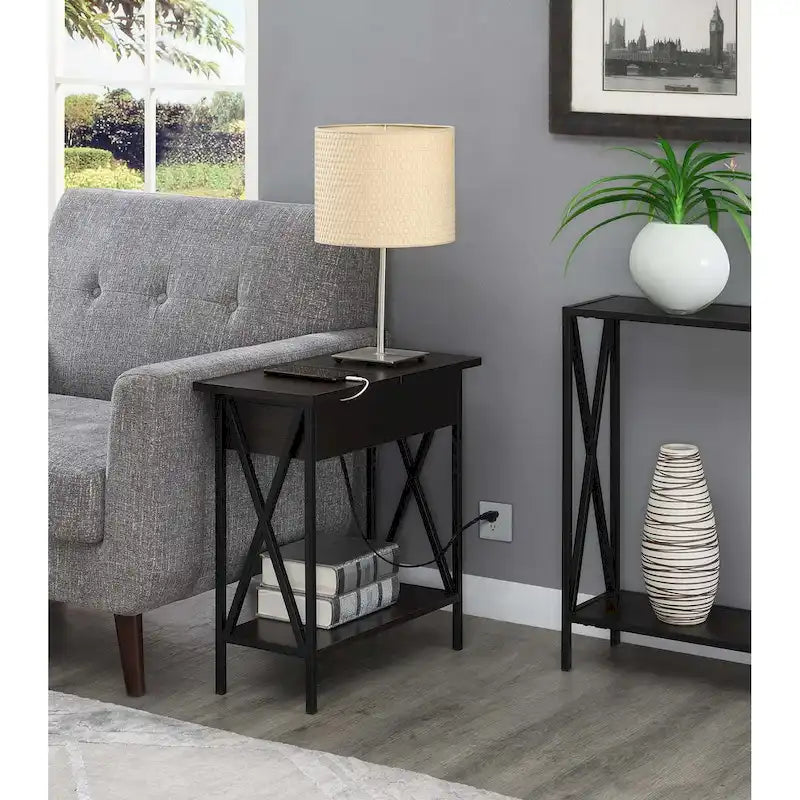 Table d'appoint à plateau relevable avec station de recharge et étagère